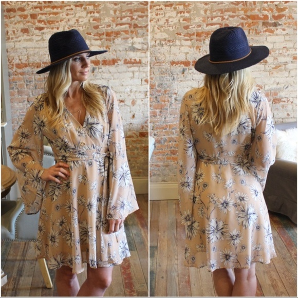 Infinity Raine Dresses & Skirts - ❤️LAST ONETaupe Floral Bell Sleeve Faux Wrap Dress